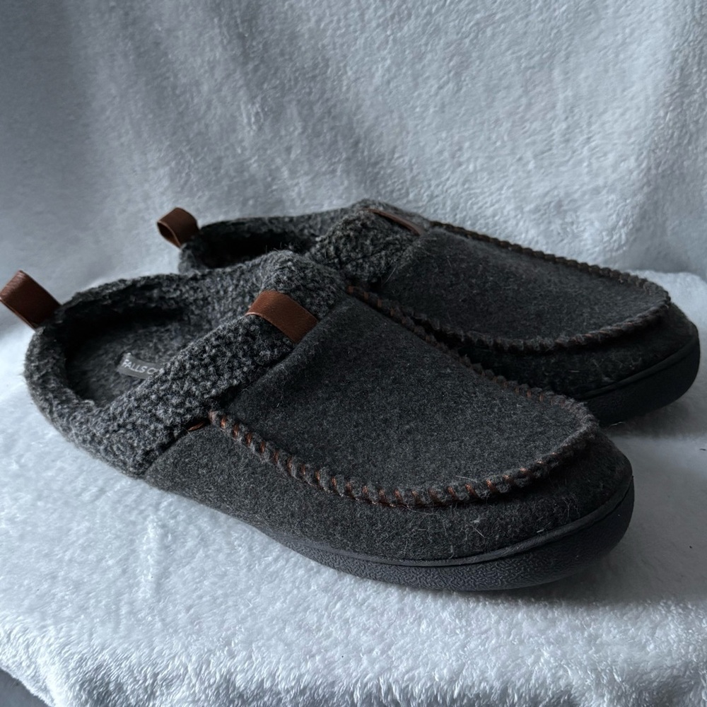 Falls Creek Men's Gray Slippers Size XL Slip On Relax Loafers